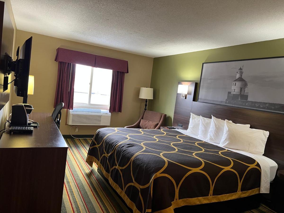 Отель Super 8 By Wyndham Superior Wi Экстерьер фото